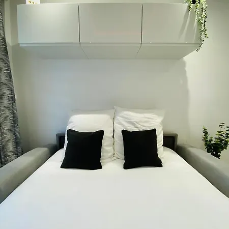 Apartment Proche De Standing Deauville