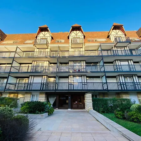 Apartment Le Petit Ecrin De Deauville